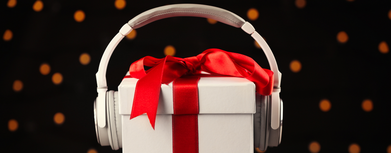 headphones and gift for podcast posted by Podpacer